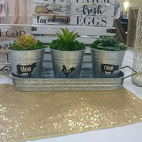Other - Farmhouse galvanized planters